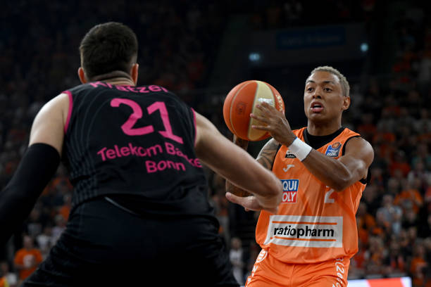 作为新任队 作为新任队