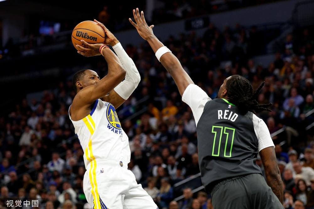 对他有兴趣 对他有兴趣